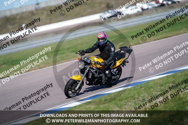 Rockingham no limits trackday;enduro digital images;event digital images;eventdigitalimages;no limits trackdays;peter wileman photography;racing digital images;rockingham raceway northamptonshire;rockingham trackday photographs;trackday digital images;trackday photos